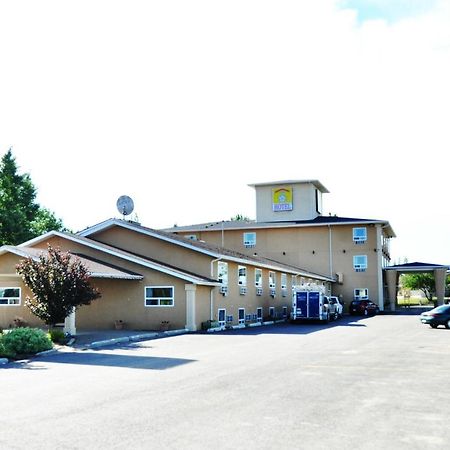 Lone Star Hotel North Battleford Exterior photo