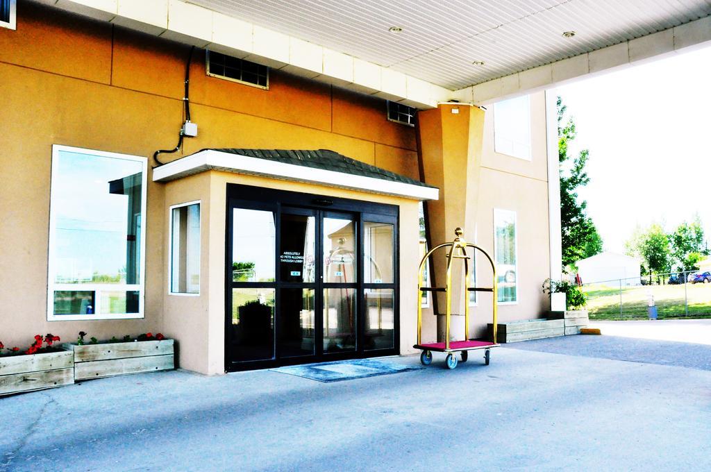 Lone Star Hotel North Battleford Exterior photo